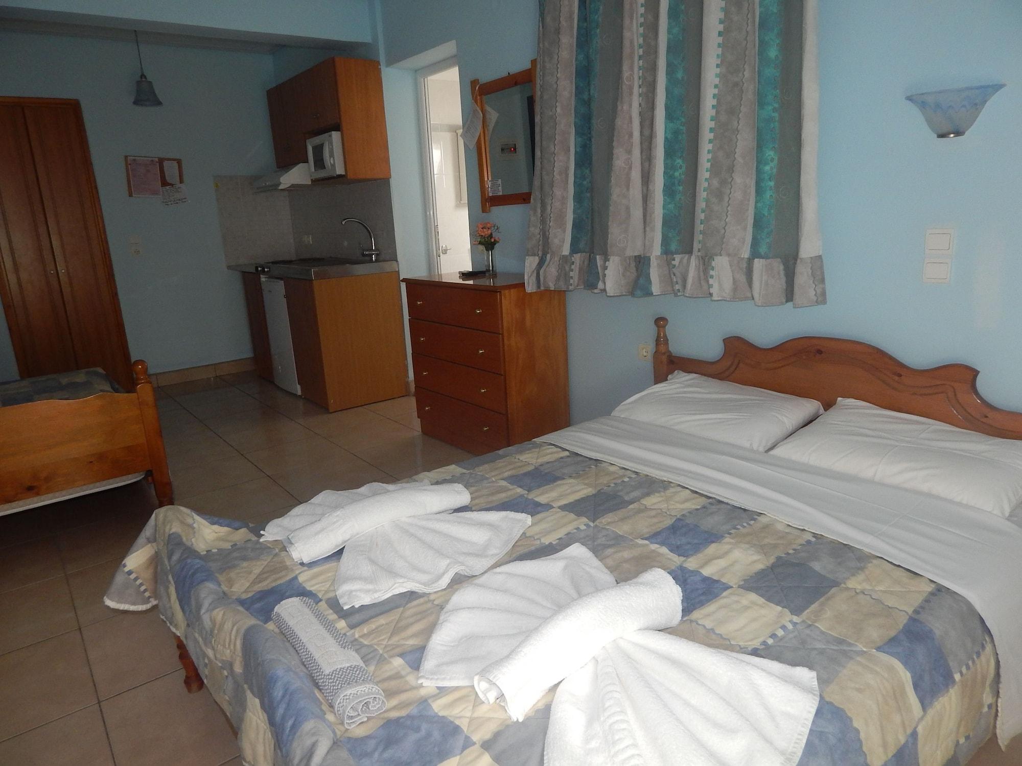 Anaxos Gardens Aparthotel Екстериор снимка