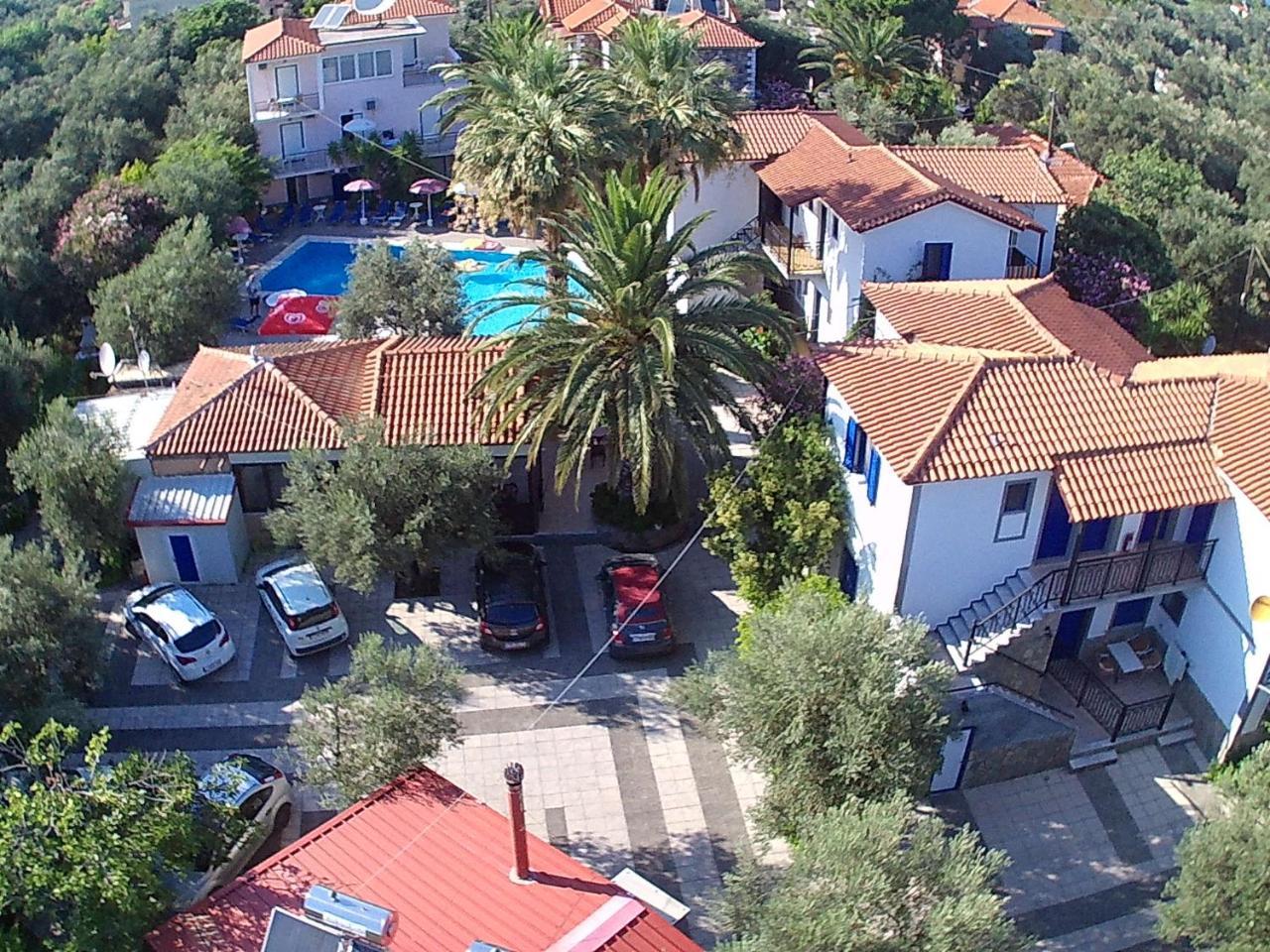 Anaxos Gardens Aparthotel Екстериор снимка