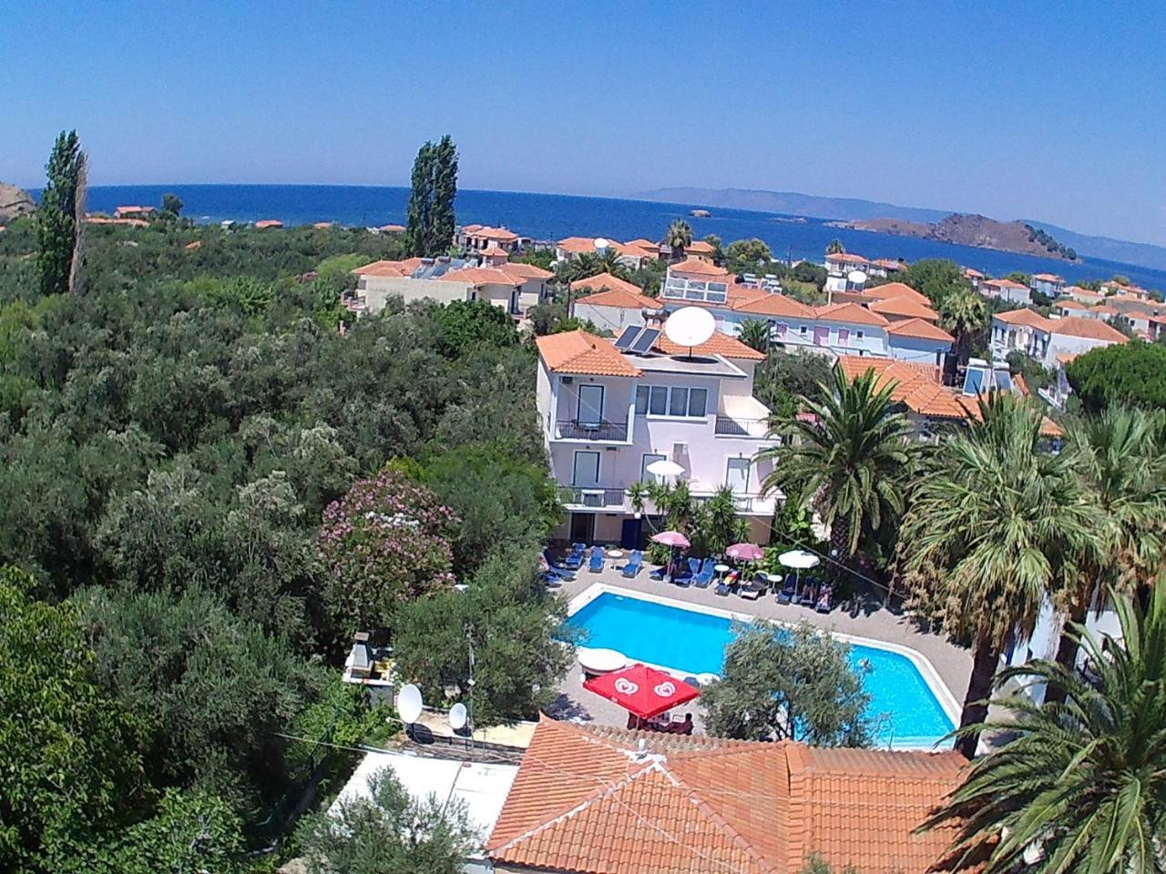 Anaxos Gardens Aparthotel Екстериор снимка