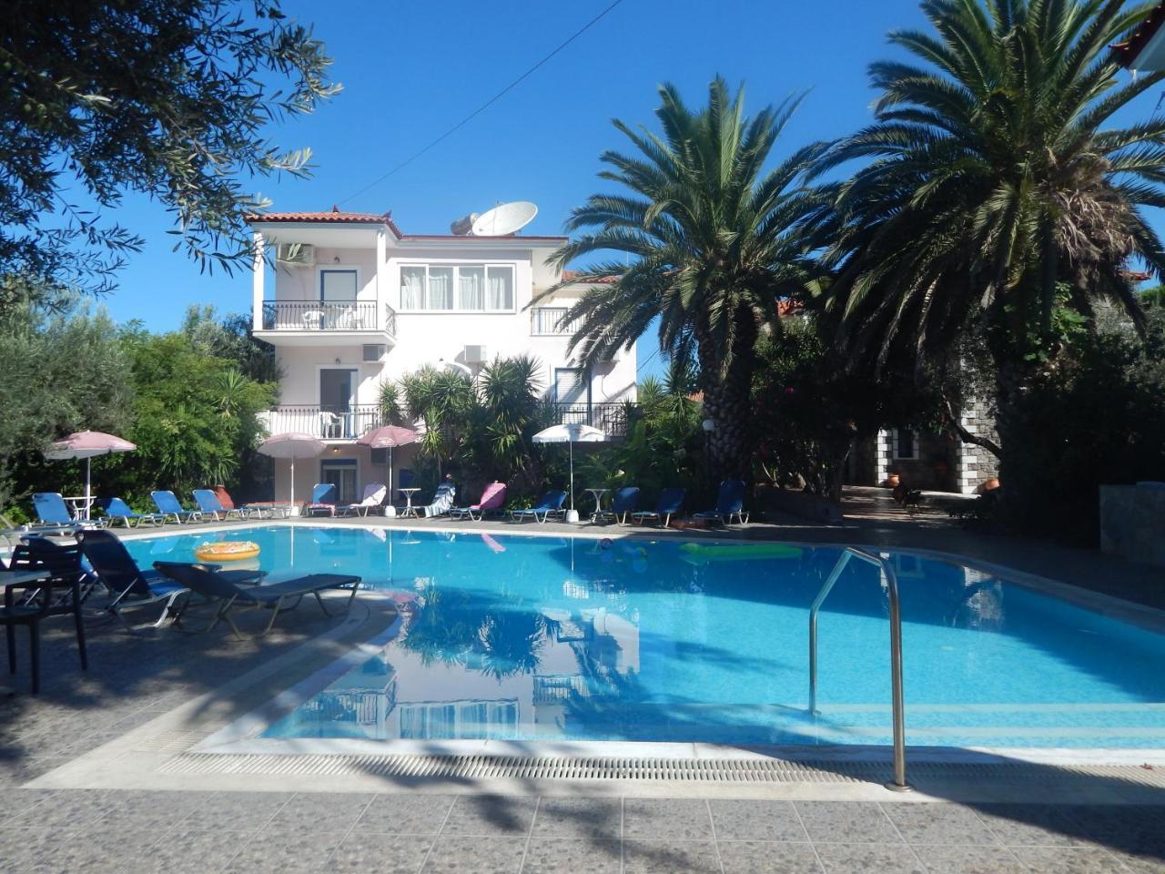 Anaxos Gardens Aparthotel Екстериор снимка