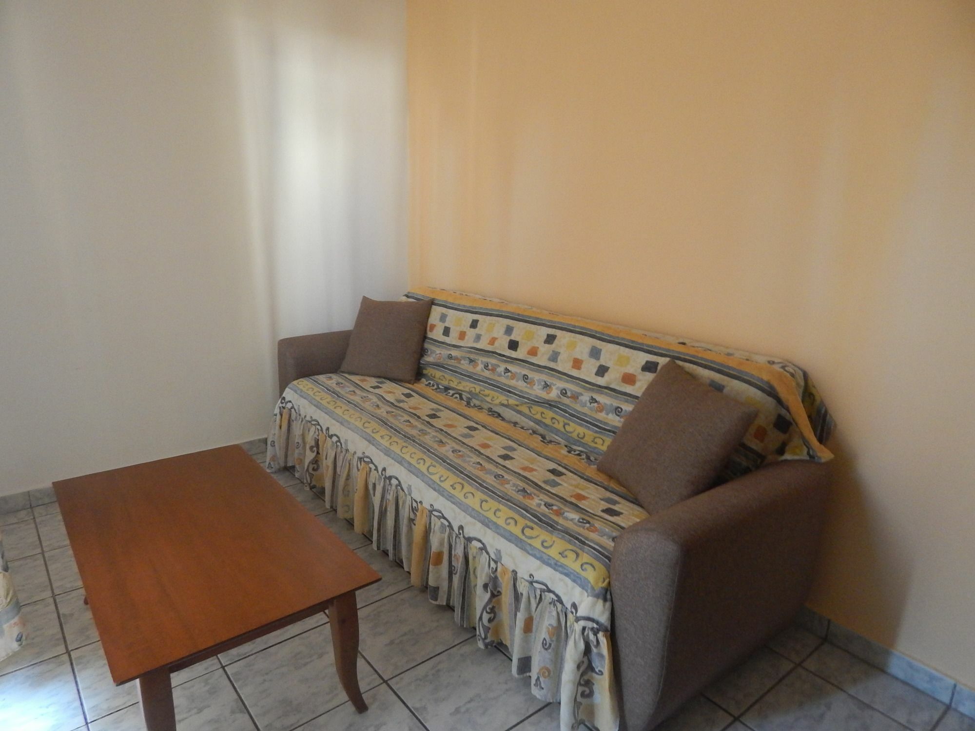 Anaxos Gardens Aparthotel Екстериор снимка