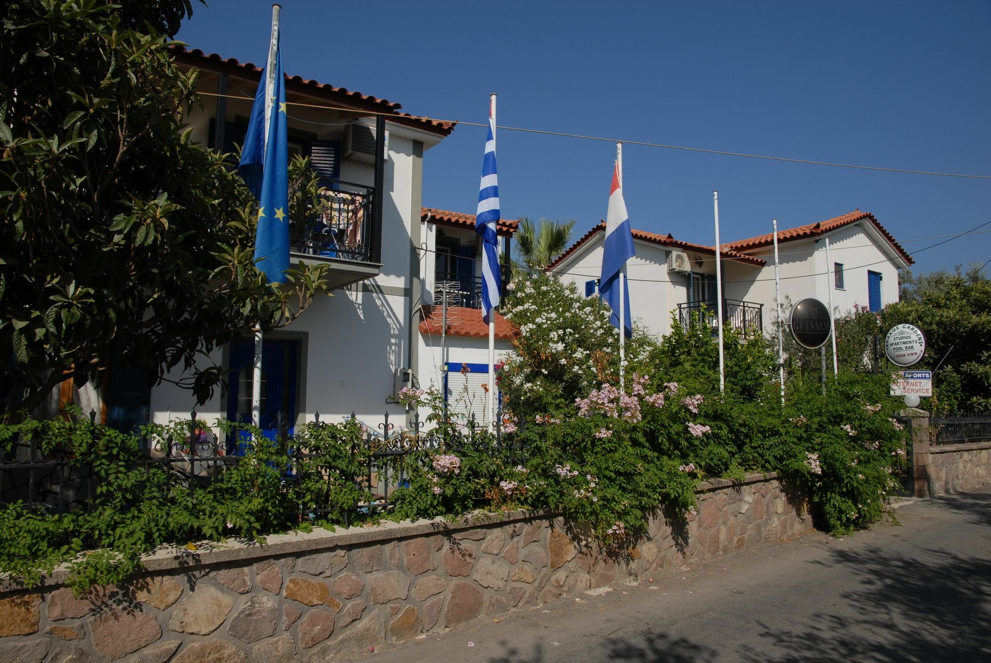 Anaxos Gardens Aparthotel Екстериор снимка